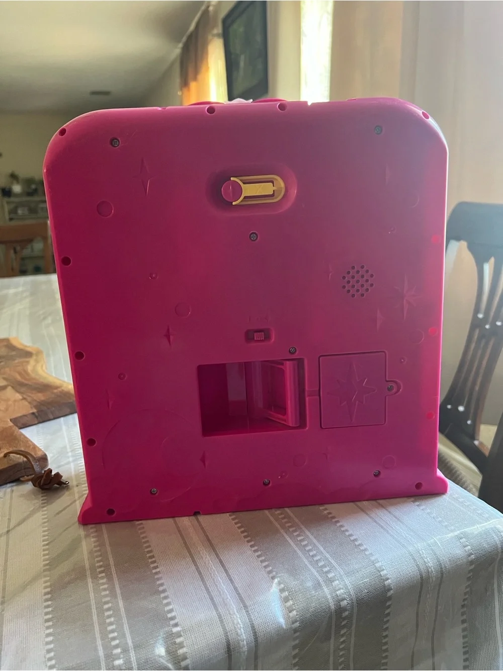 N/A bright pink
